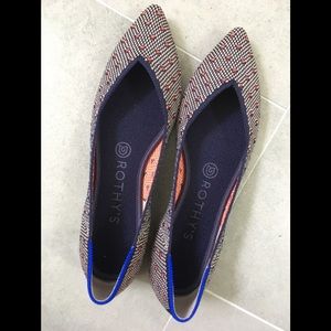 NEW Rothy’s points Coral Dot 8